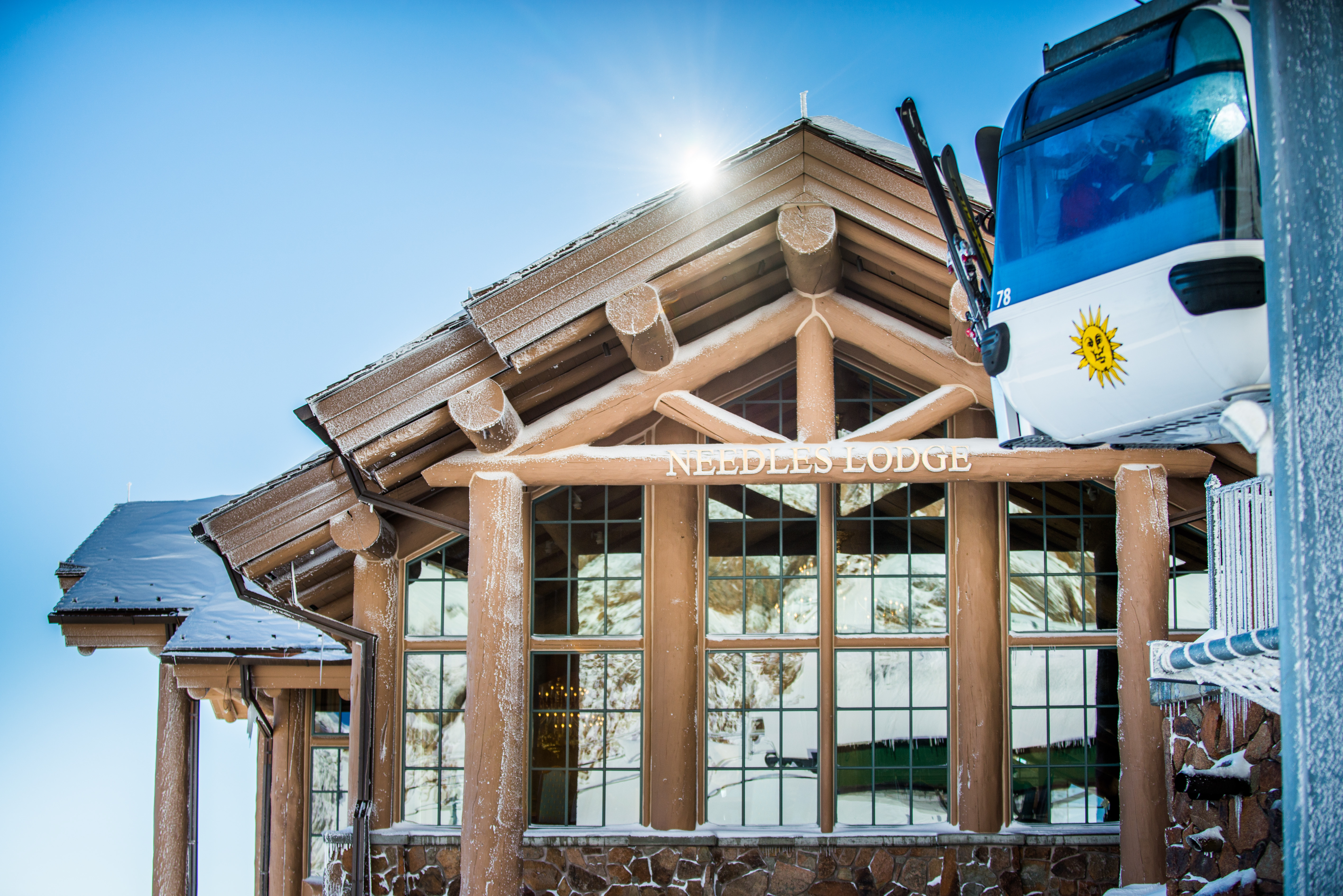 needles-lodge-with-gondola