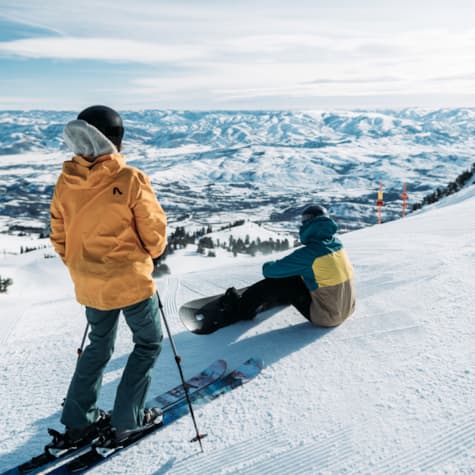 group_skier_boarder_groomer