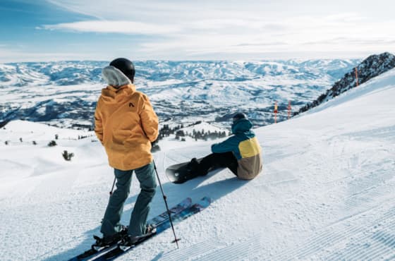 group_skier_boarder_groomer